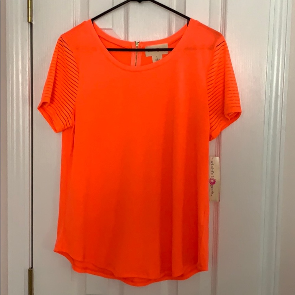Juniors shirt size L NWT